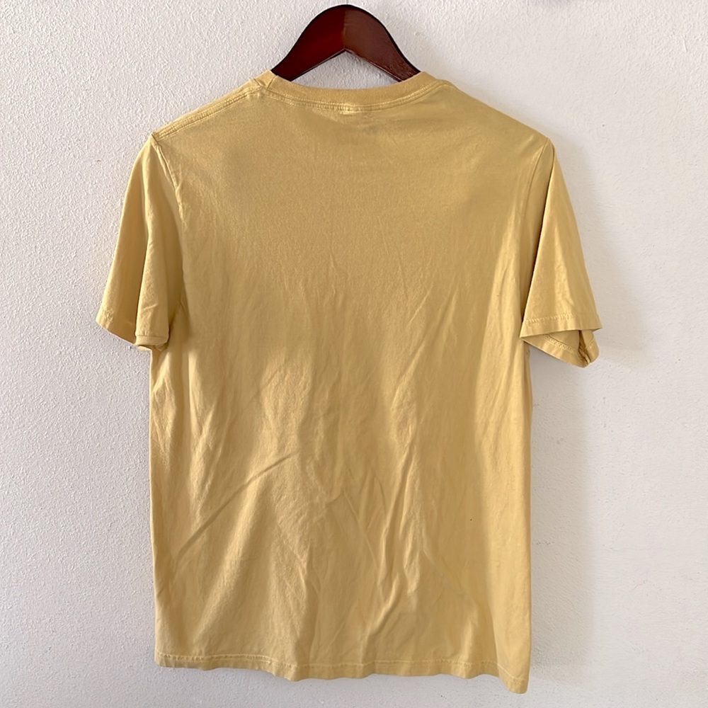 Levi's Tee - Picture 2 of 9